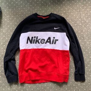 ‎NikeAir CrewNeck